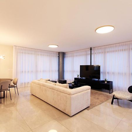 Mini Penthouse Near The Beach Netanya Exterior photo