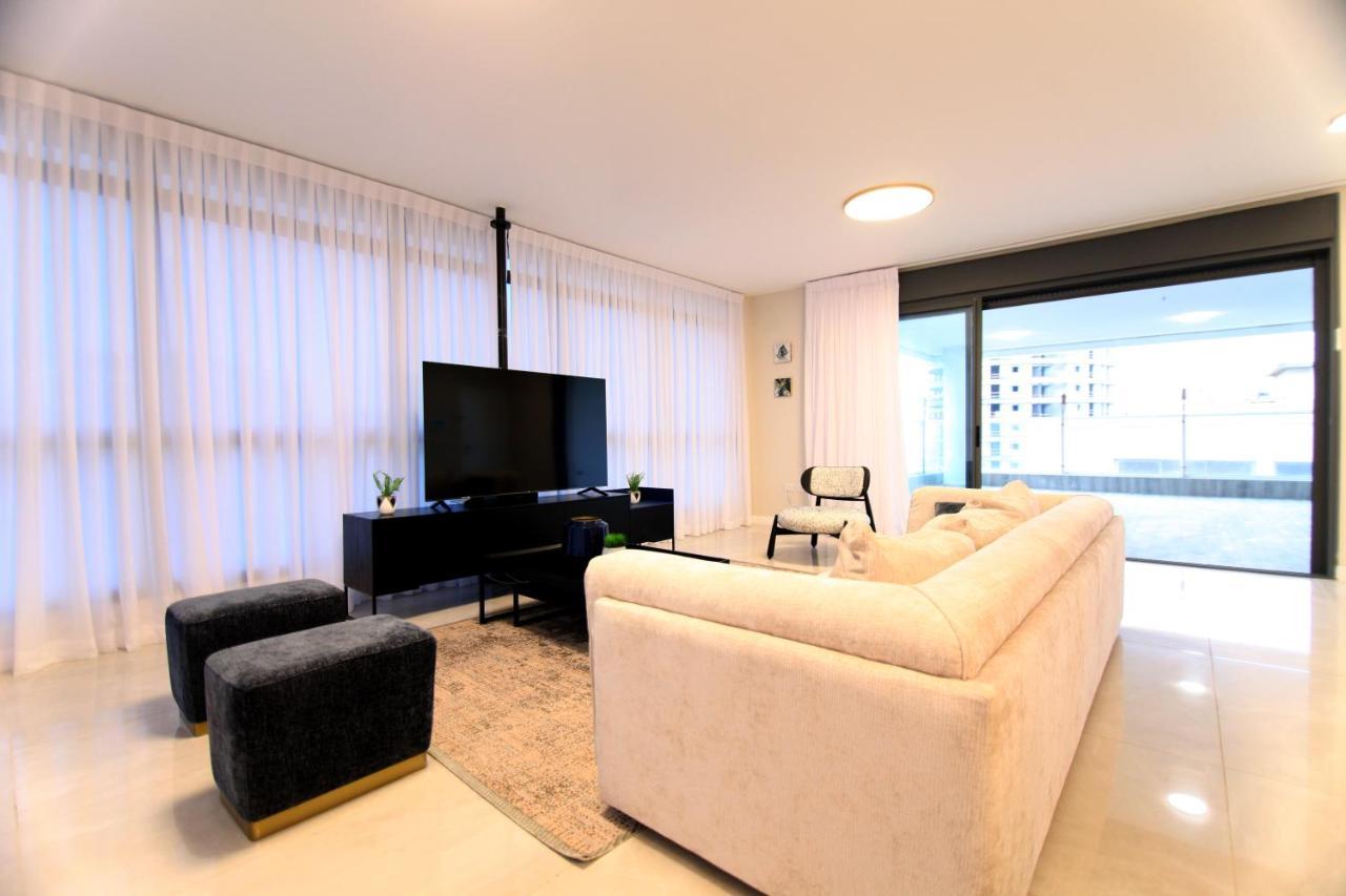 Mini Penthouse Near The Beach Netanya Exterior photo