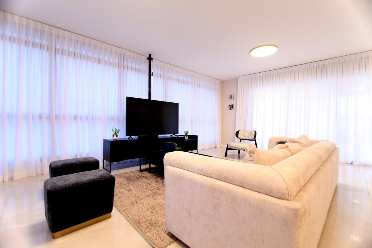 Mini Penthouse Near The Beach Netanya Exterior photo